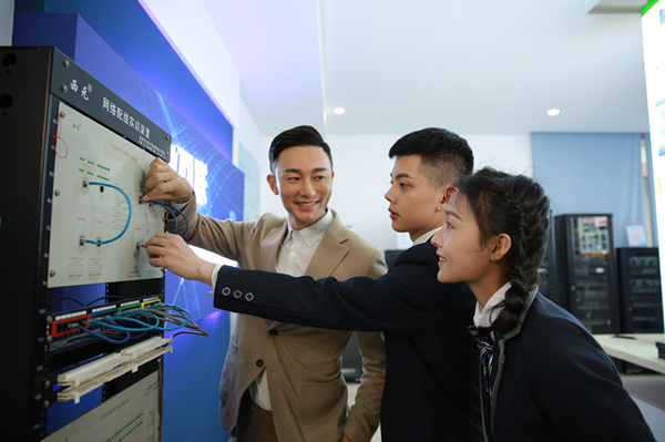 教學研發(fā)顯實力，新華互聯(lián)網(wǎng)科技五大<a href=http://njxh.cn target=_blank class=infotextkey>專業(yè)</a>特色學院亮點解析！