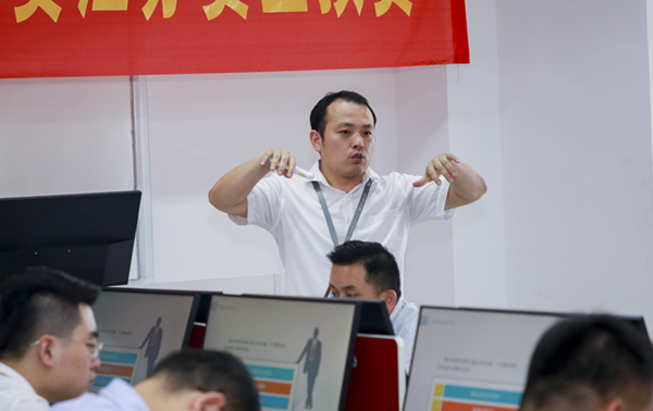 “新華·創(chuàng)新杯”項(xiàng)目化教學(xué)創(chuàng)新大賽，為“技能+實(shí)踐”教學(xué)助力！