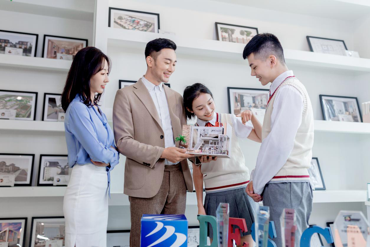 【媒體關(guān)注】新華電腦學(xué)校怎么樣，為什么要來新華電腦教育