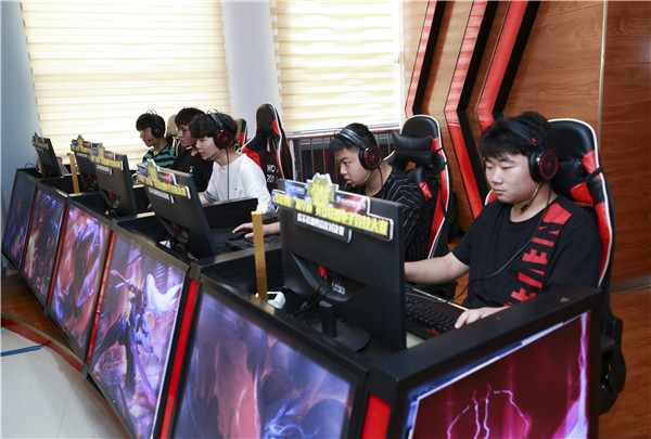 2019年“新華杯”英雄聯(lián)盟電子競技大賽皖蘇贛湘四省區(qū)域決賽順利舉行！