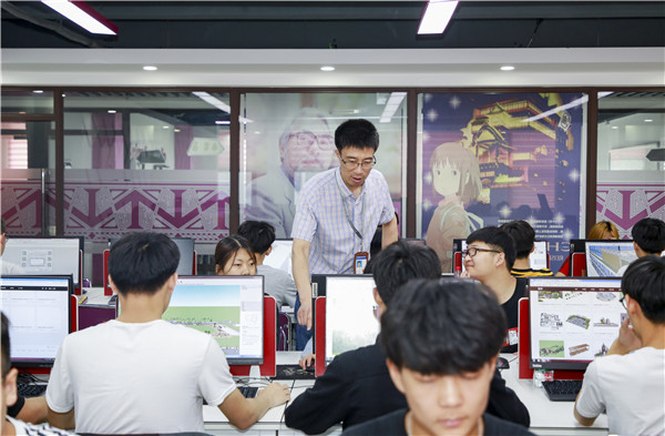 初中畢業(yè)學(xué)電商好么？就業(yè)怎么樣？