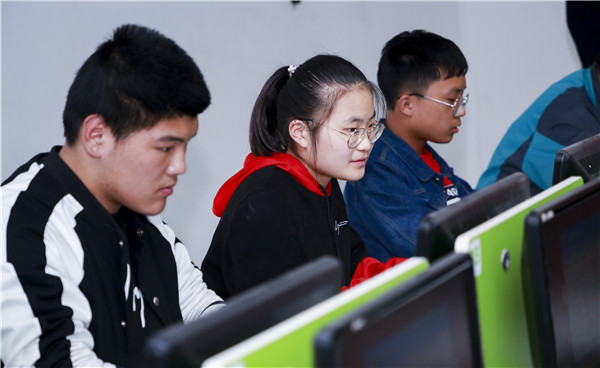 熱烈祝賀“輕舞飛揚，彈指如風”計算機基本功大賽成功舉行！