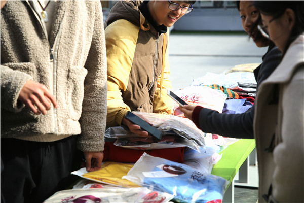 雙十二電商折扣哪家強(qiáng)？來(lái)看看魔創(chuàng)直播吧!