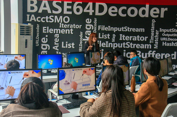 在線參觀線上報(bào)名，搶占春季班熱門<a href=http://njxh.cn target=_blank class=infotextkey>專業(yè)</a>名額