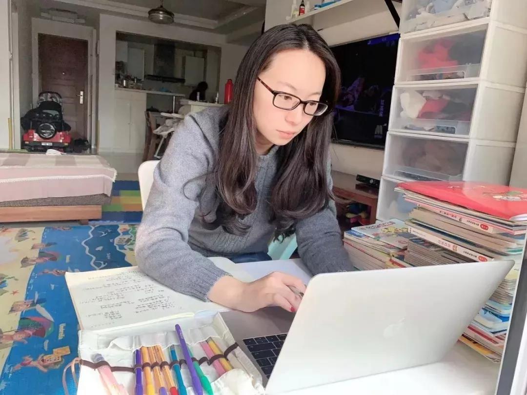 休假不休課，停課不停學(xué)，足不出戶在線學(xué)技術(shù)！