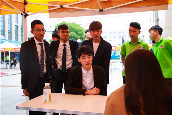 南京有哪些好的學(xué)技術(shù)的學(xué)校？