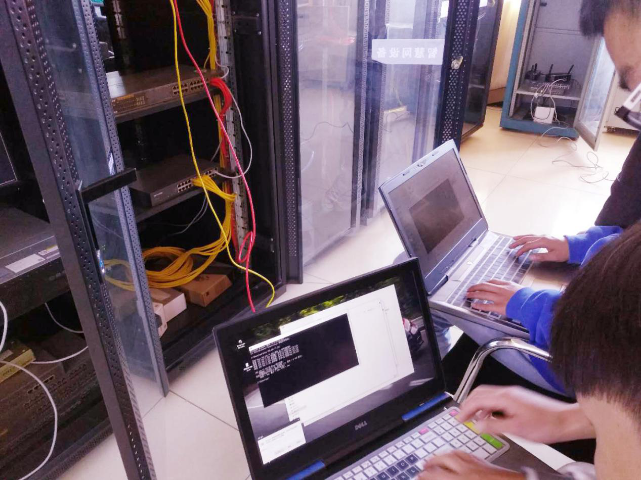 結(jié)伴來新華 一起創(chuàng)造精彩未來！