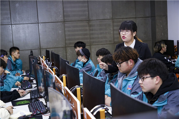 2020年男生學(xué)什么<a href=http://njxh.cn target=_blank class=infotextkey>專業(yè)</a>就業(yè)前景好？