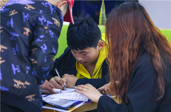 南京新華五一試學(xué)體驗(yàn)周火爆開啟！