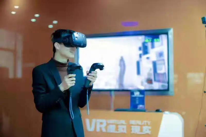 端午來(lái)新華，“粽”享互聯(lián)網(wǎng)新科技！