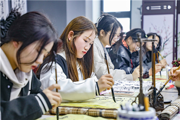 開學(xué)特輯|開學(xué)第一天，我們是這樣度過的