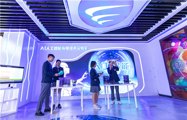 今朝啟航，勇敢逐夢(mèng)|南京新華新生入學(xué)全攻略