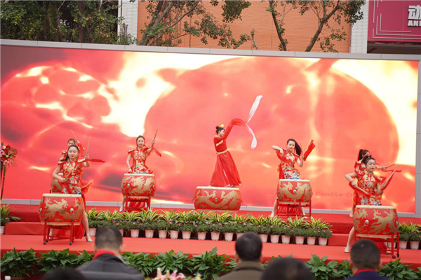 校企共建育“雙高”精英，新華教育培大國(guó)工匠