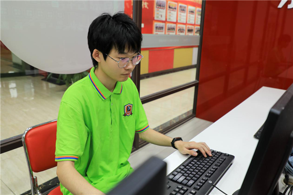 技能之光 點亮職業(yè)夢想！新華互聯(lián)網(wǎng)科技邀您共同參與新華杯全國職業(yè)技能大賽！