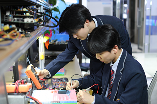 孩子分?jǐn)?shù)很差初三畢業(yè)該上什么學(xué)校？