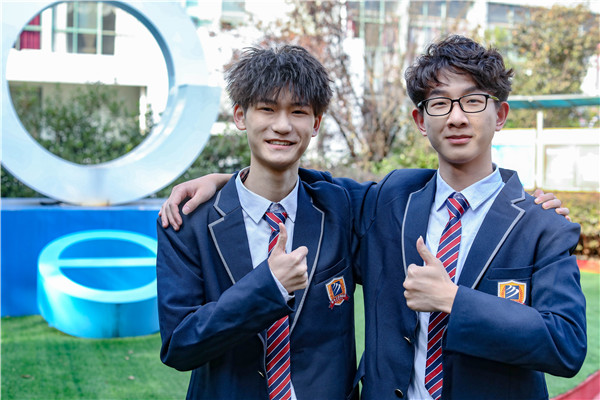 初中畢業(yè)想學(xué)技術(shù) 學(xué)什么專業(yè)就業(yè)前景好？四大熱門領(lǐng)域點(diǎn)亮職業(yè)未來