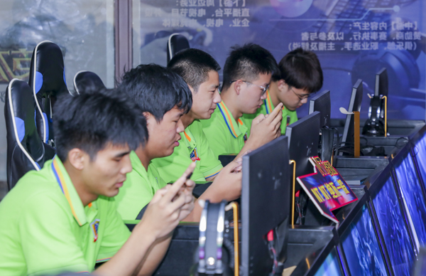 南京新華【夢想杯】王者榮耀爭霸賽盛大開幕！