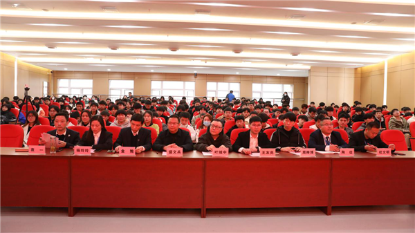 親授技能，世界技能大賽專家葉維中走進(jìn)新華！